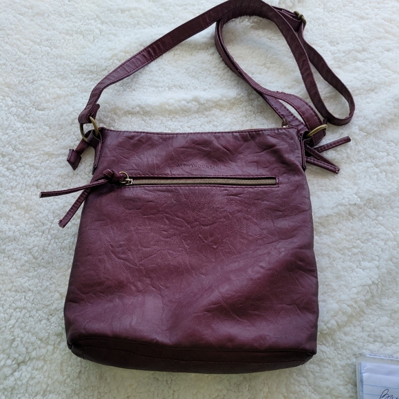 Stone Mountain Crossbody Bag Burgundy - Picture 3 of 5